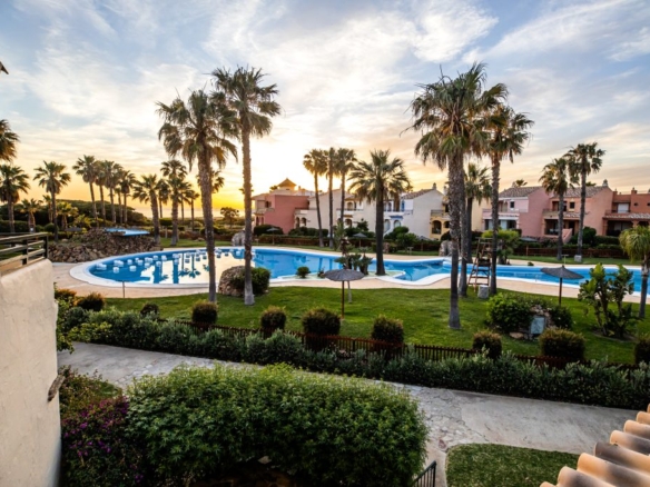 alquiler apartamento adosado jardines de zahara de los atunes