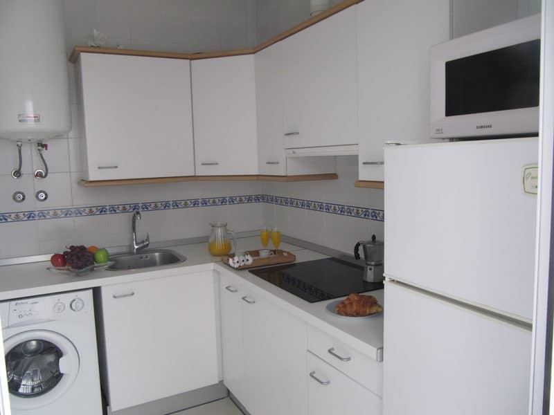 alquiler apartamento en aretusa luz en zahara de los atunes