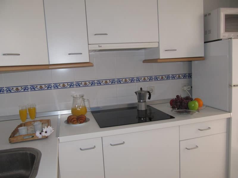 alquiler apartamento en aretusa luz en zahara de los atunes