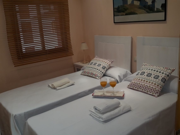 habitacion alquiler apartamento mirando al mar en zahara de los atunes
