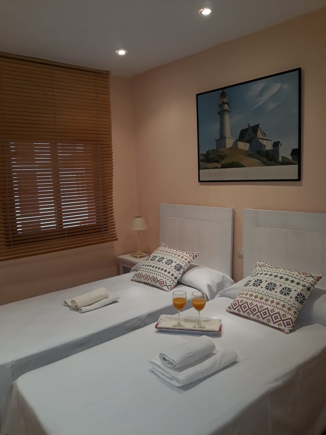 habitacion alquiler apartamento mirando al mar en zahara de los atunes