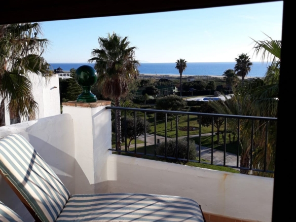 alquiler apartamento mirando al mar en zahara de los atunes