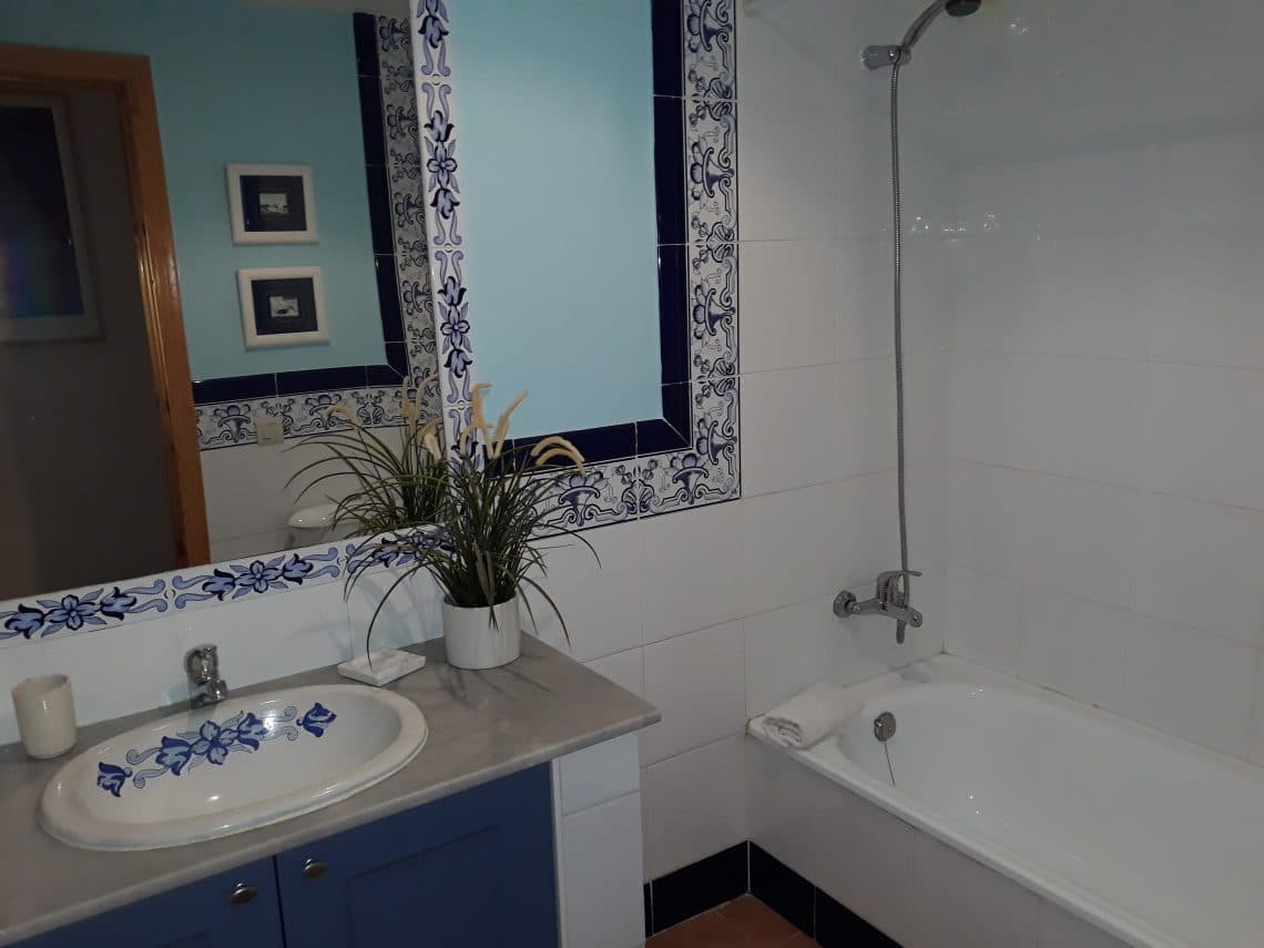 alquiler apartamento mirando al mar en zahara de los atunes