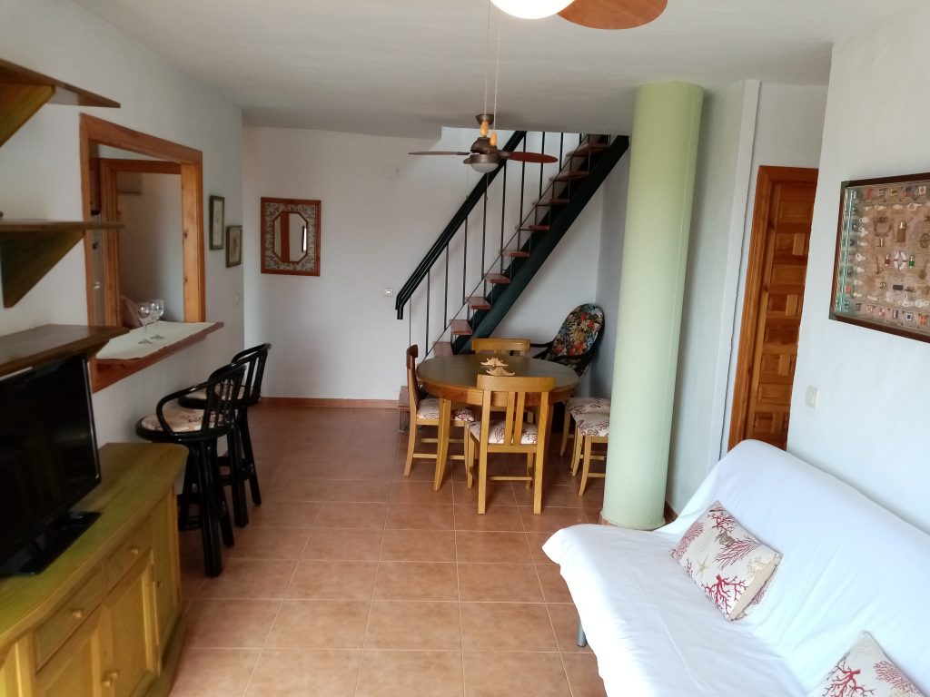 alquiler apartamento ático frente al mar en zahara de los atunes