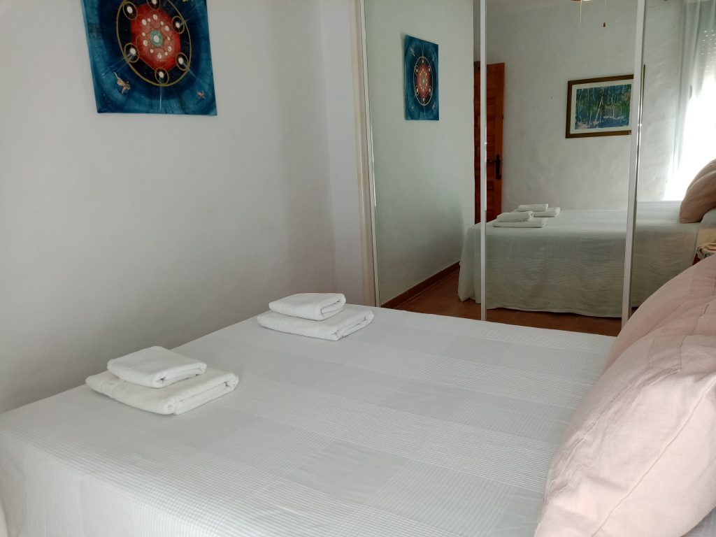 alquiler apartamento ático frente al mar en zahara de los atunes