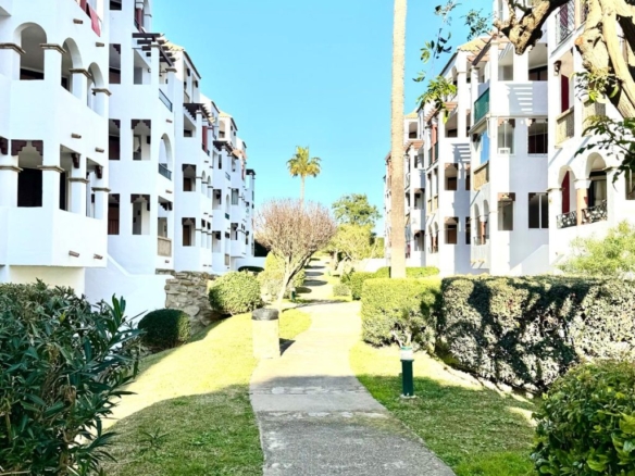 alquiler apartamento atlanterra sol vistas al mar en zahara de los atunes
