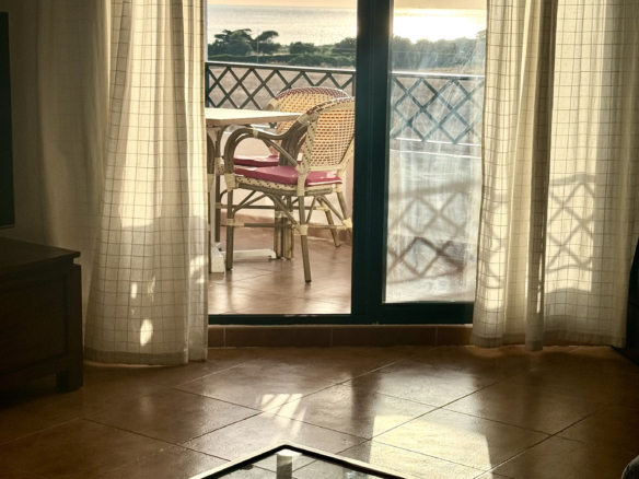 alquiler de apartamento vacacional duplex atlatnterra sol sunset zahara de los atunes