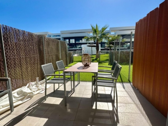 alquiler apartamento duplex con jardin en pueblo zahara de los atunes