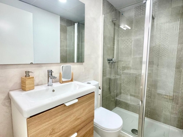 alquiler apartamento duplex con jardin en pueblo zahara de los atunes