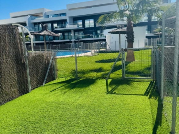 alquiler apartamento duplex con jardin en pueblo zahara de los atunes