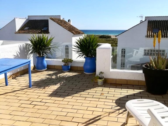 alquiler apartamento duplex la palmera en zahara de los atunes